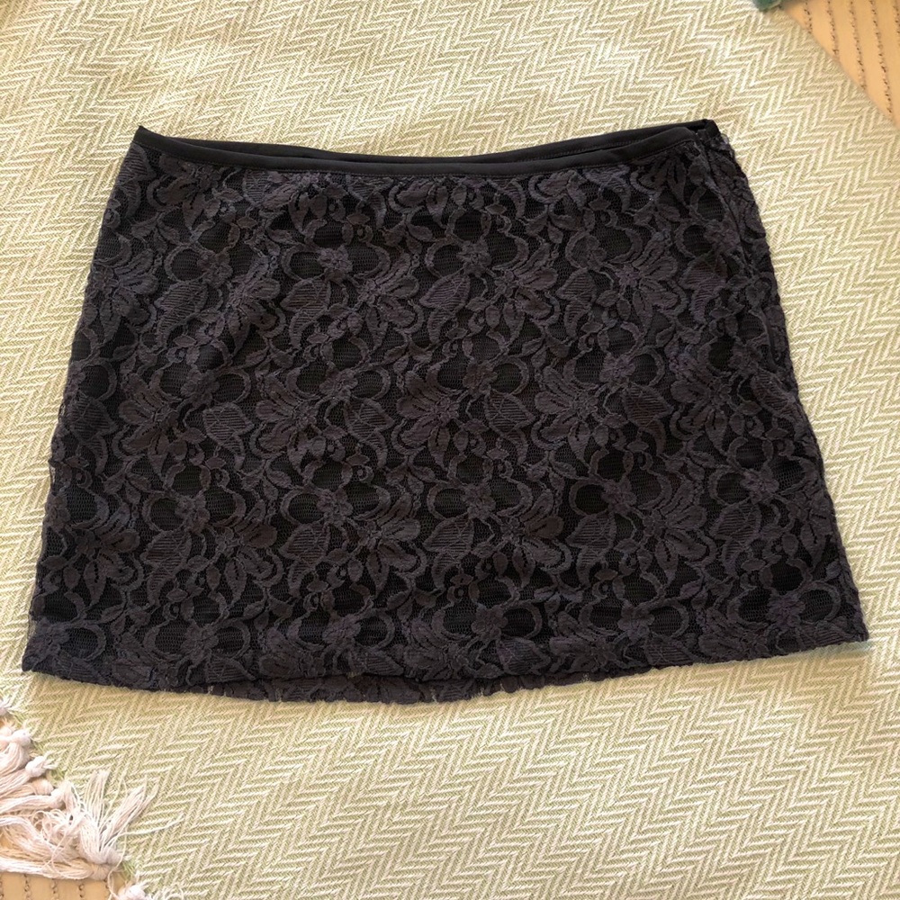 GAP Lace Mini Skirt